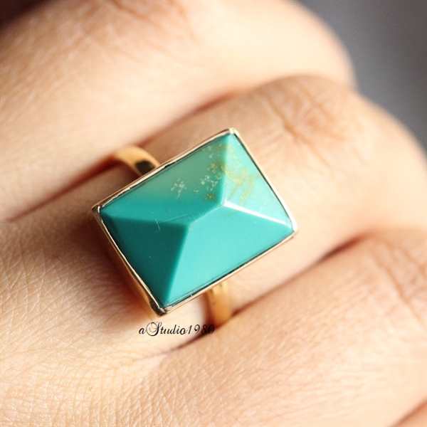 18k Turquoise Gold Ring, Artisan handmade ring