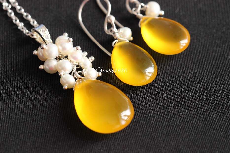 Bridal jewelry -Yellow chalcedony pendant set - pearl jewelry