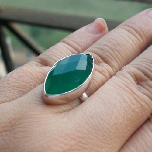 Emerald green ring, Gemstone ring, Artisan green onyx silver ring