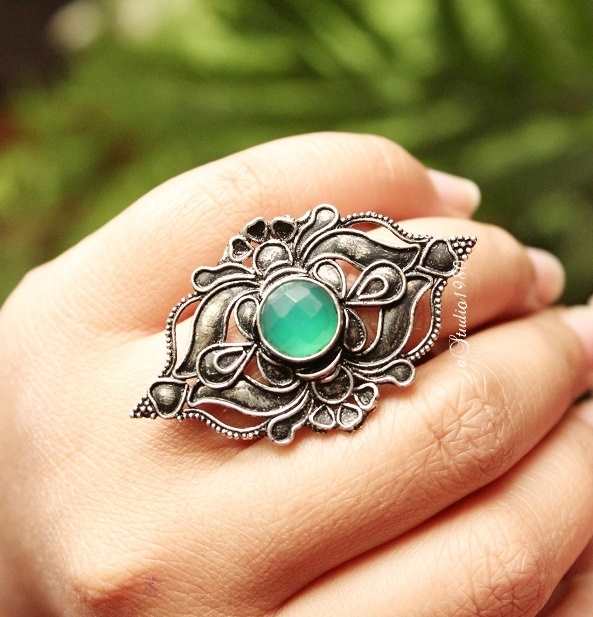 Green onyx Ring Statement silver