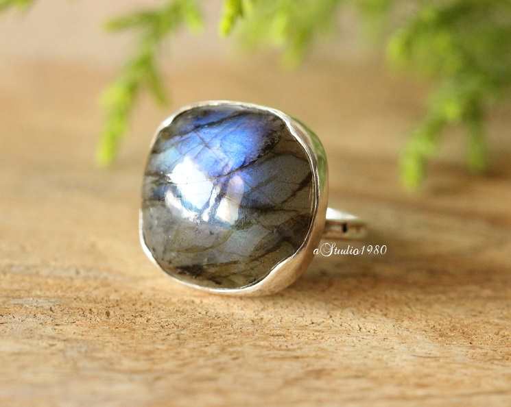Labradorite Ring - adjustable ring - Statement ring - Gemstone