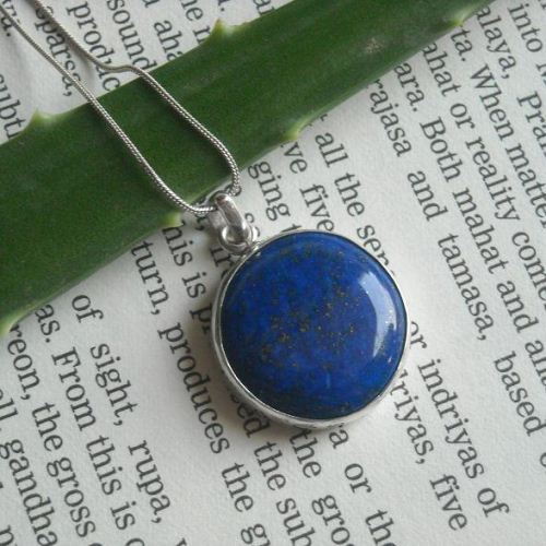 Lapis lazuli pendant necklace Blue