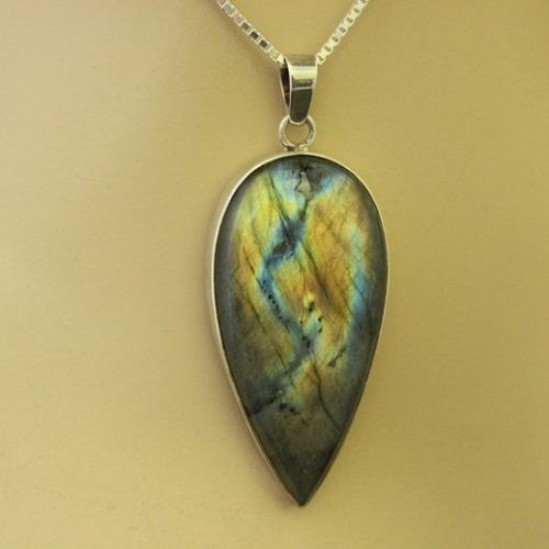 Natural labradorite pendant necklace - Handmade silver jewelry