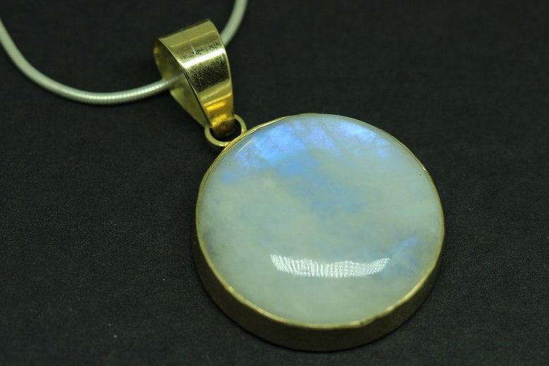 OOAK Gold moonstone Pendant Natural
