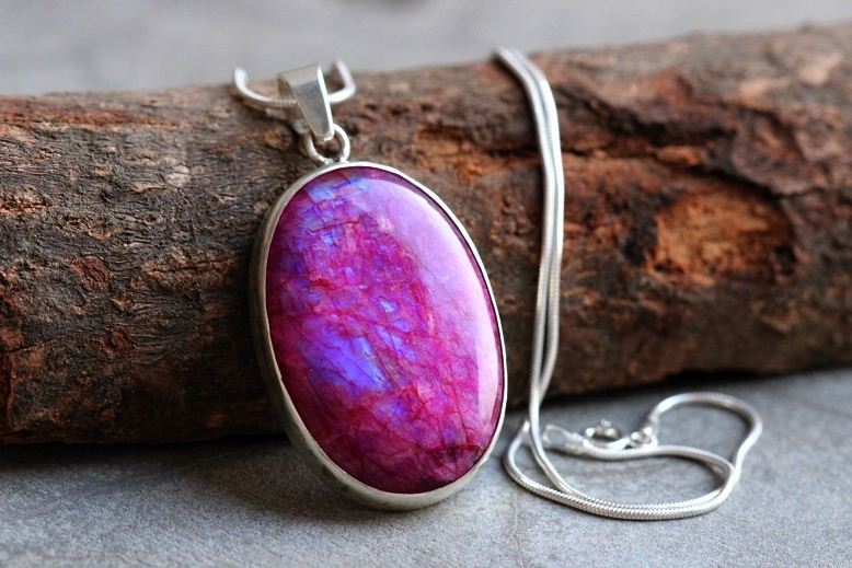 Rainbow Moonstone pendant Pink Oval