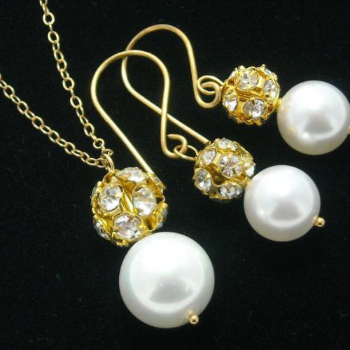Wedding jewelry Pearl earrings